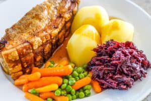 encouraging nursing home residents to eat