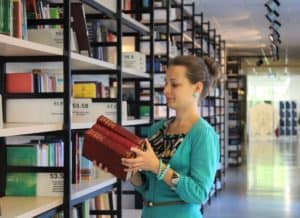 How libraries help nursing home residents
