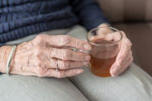 Prevent dehydration in dementia