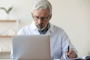 consultant pharmacist in nursing home